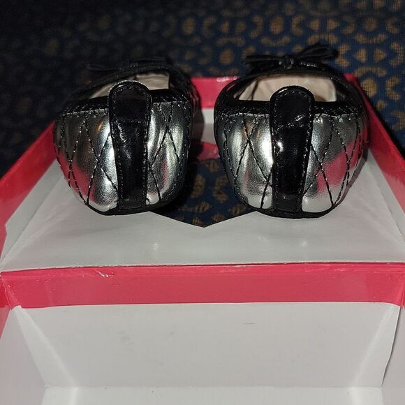 New My First Stuart Weitzmans Baby Chippy 2 SlipOn Soft Bottom Crib Shoes Size 4 - Picture 3 of 9